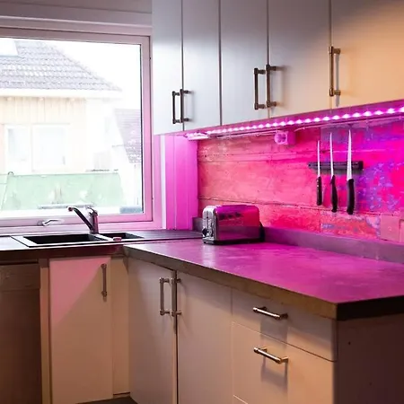 Leilighet Charming In Central