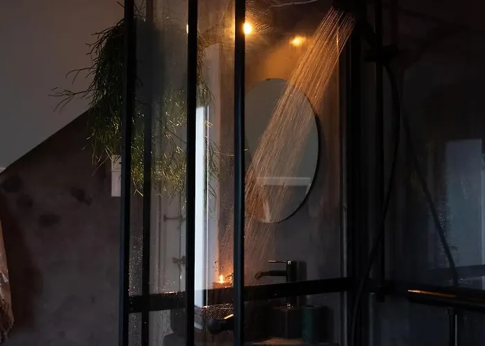 Charming In Central Διαμέρισμα *