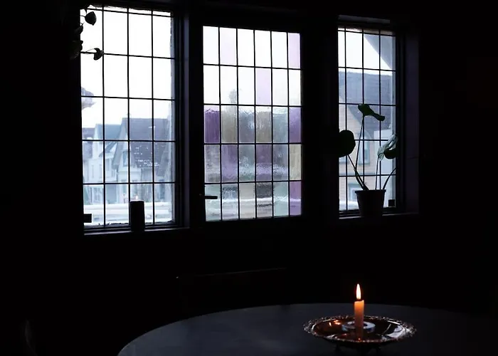 Charming In Central *