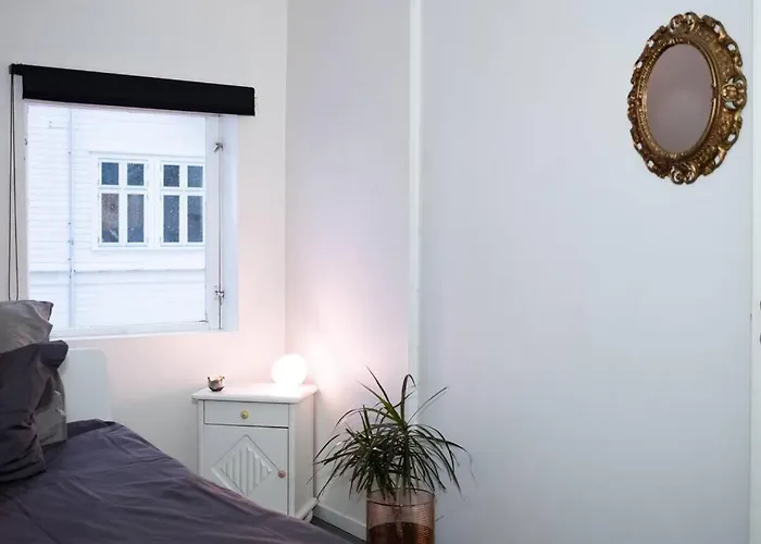 Charming In Central *